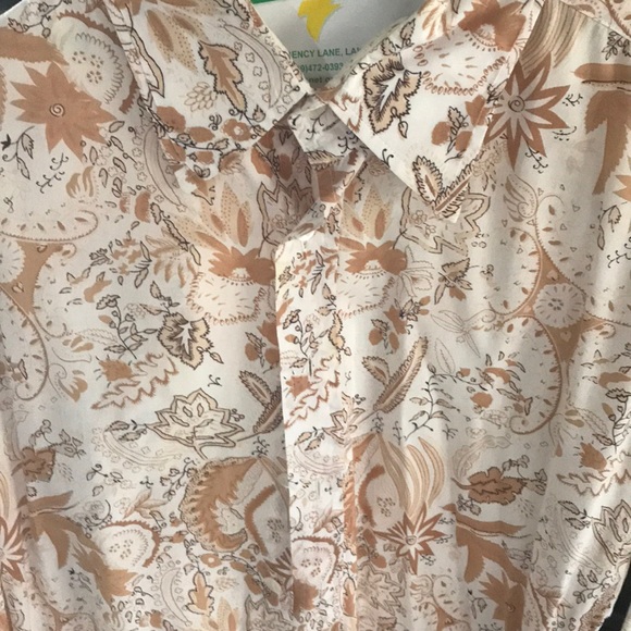 Button Up - Picture 2 of 4